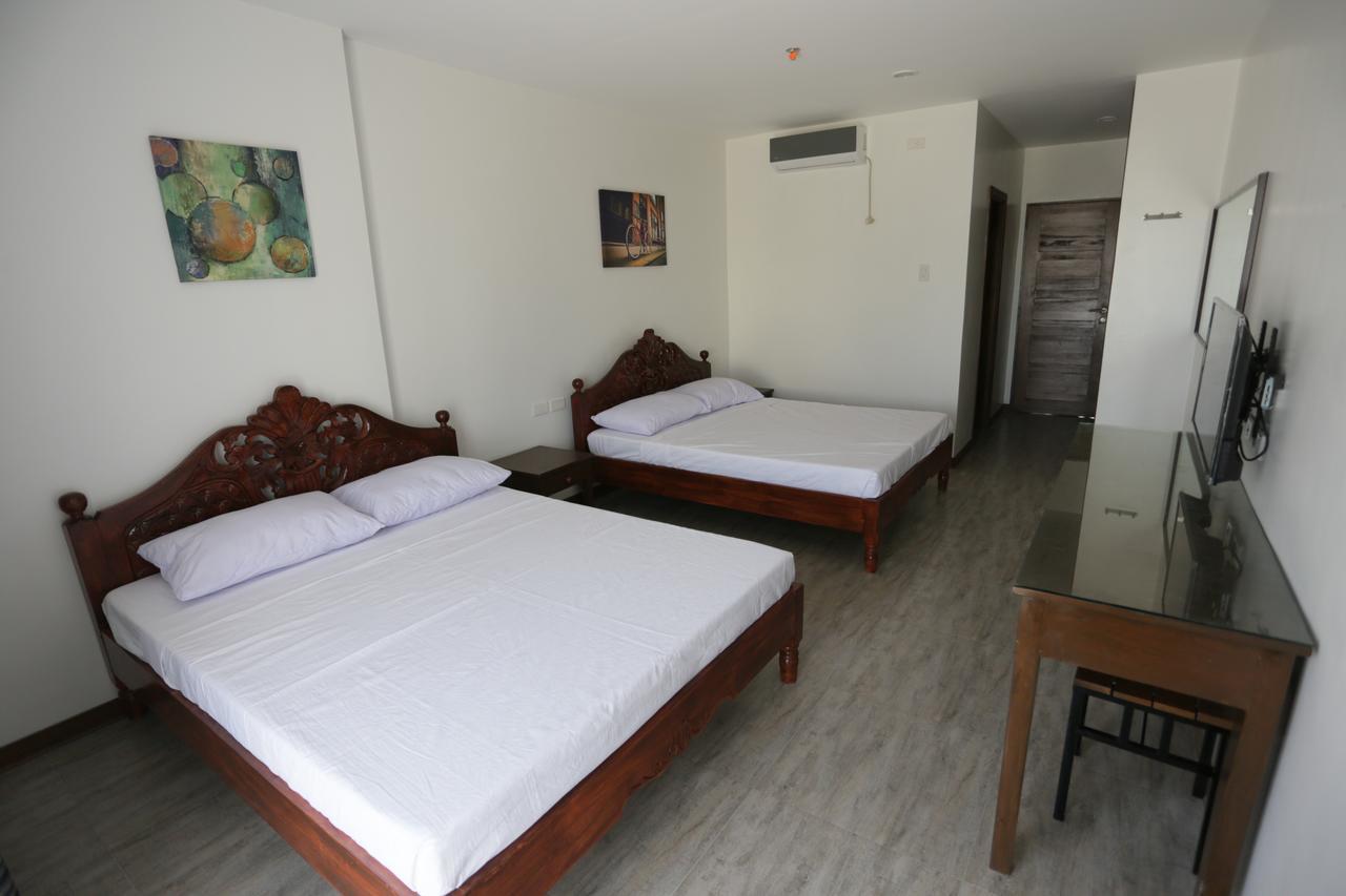 Northwood Hotel Аламинос Екстериор снимка
